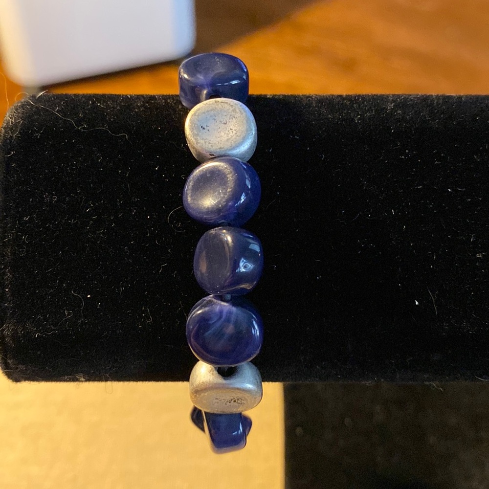 NWT Karma Bella silver and blue bracelet